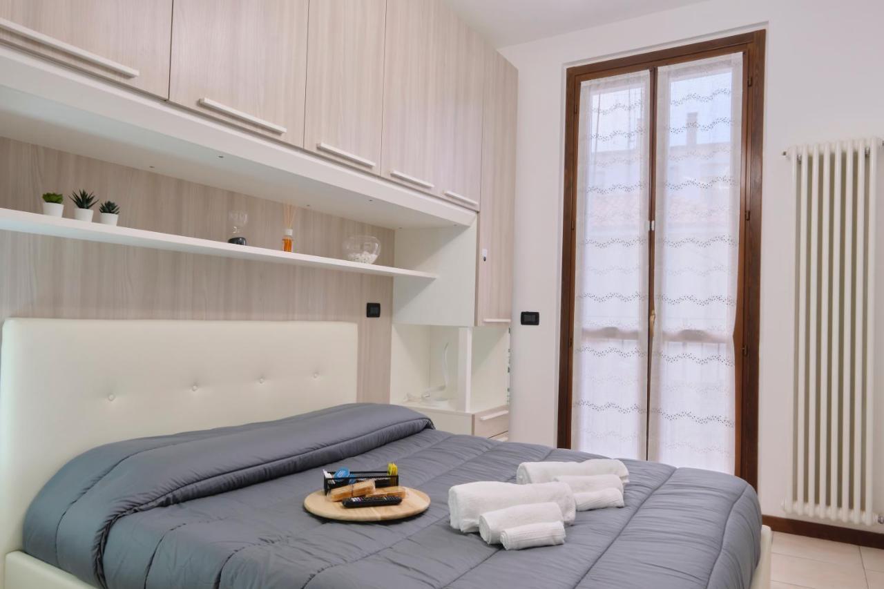 Seveso-Stazione Design, Wifi & Garage Privato Apartment Exterior photo